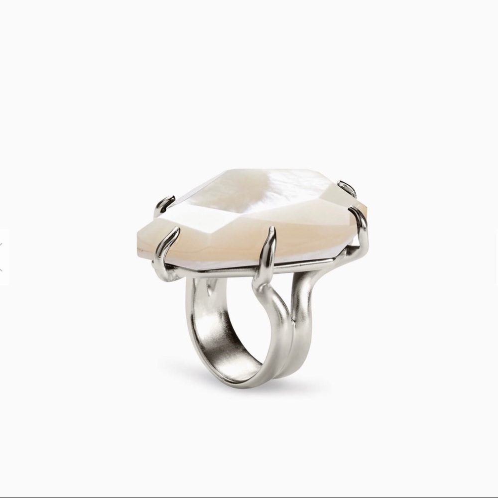 Kendra Scott Megan Cocktail Ring in Silver